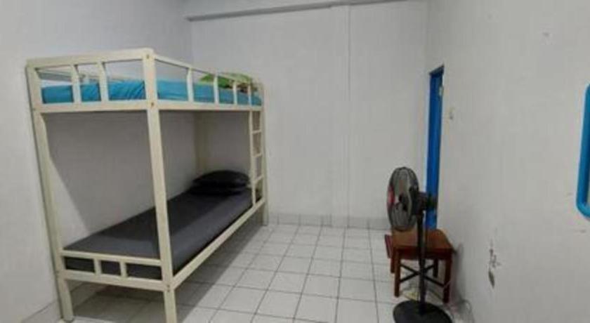 Asrama Backpackers 44 *